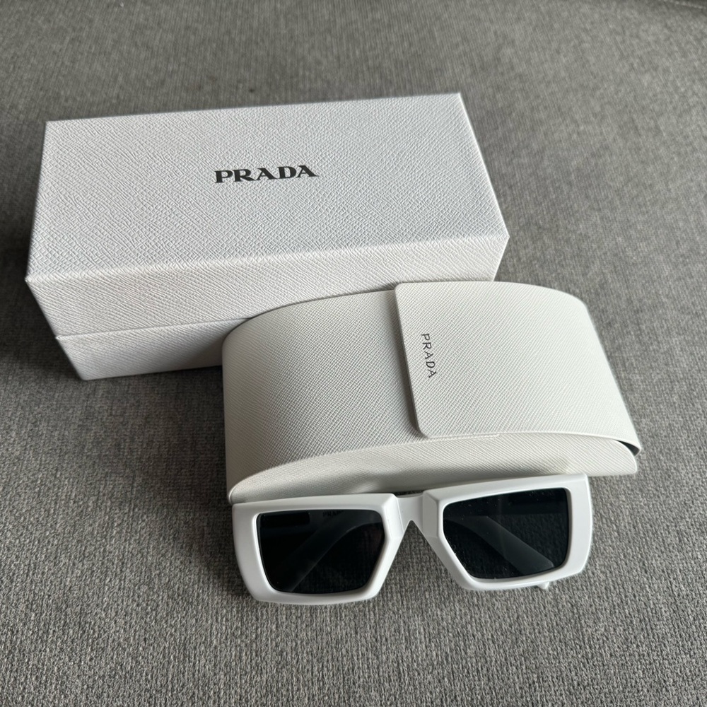 Sunglasses - Picture 2 of 6